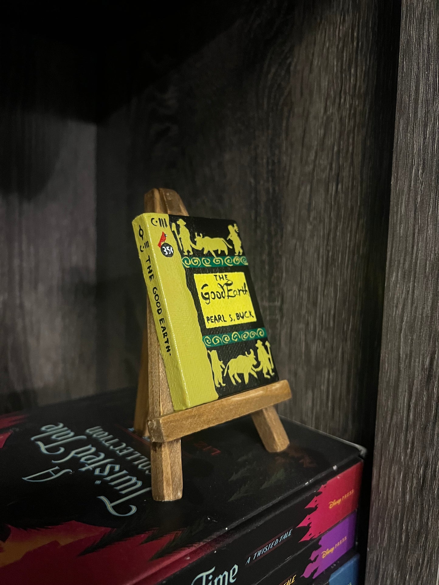 The Good Earth Little Library